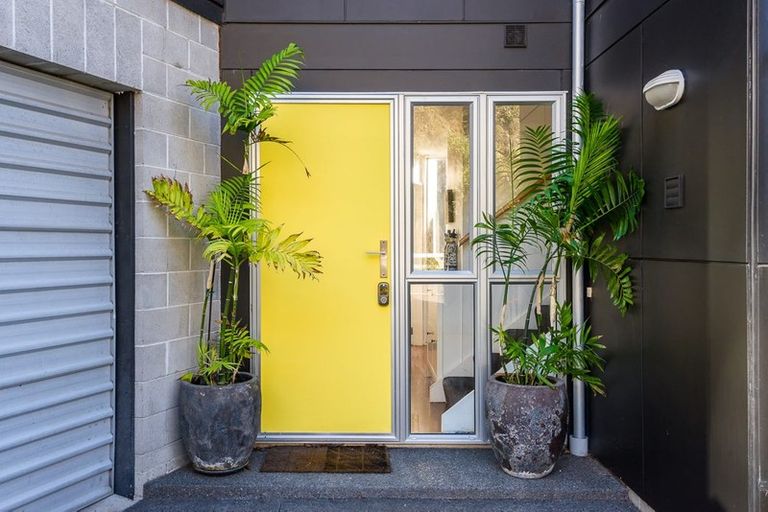 Photo of property in 90 Wiggins Street, Sumner, Christchurch, 8081