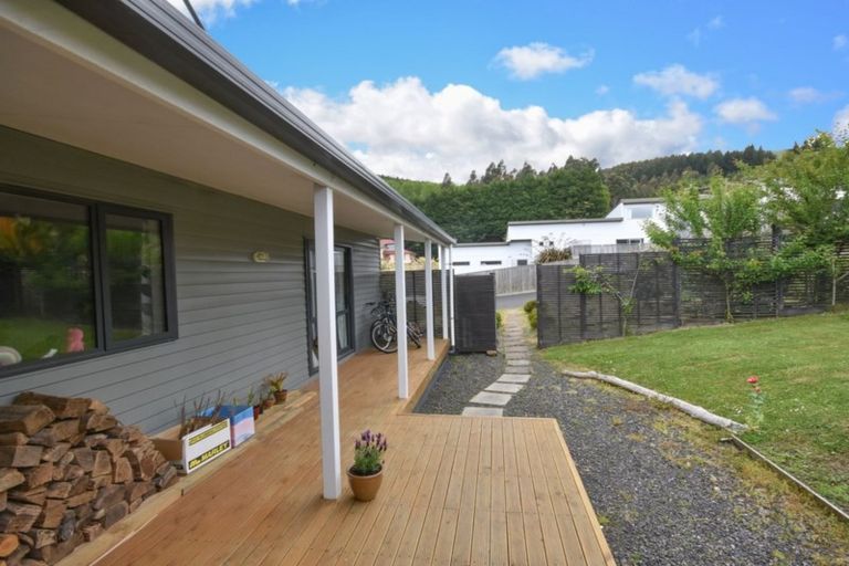 Photo of property in 14 Clearwater Street, Broad Bay, Dunedin, 9014