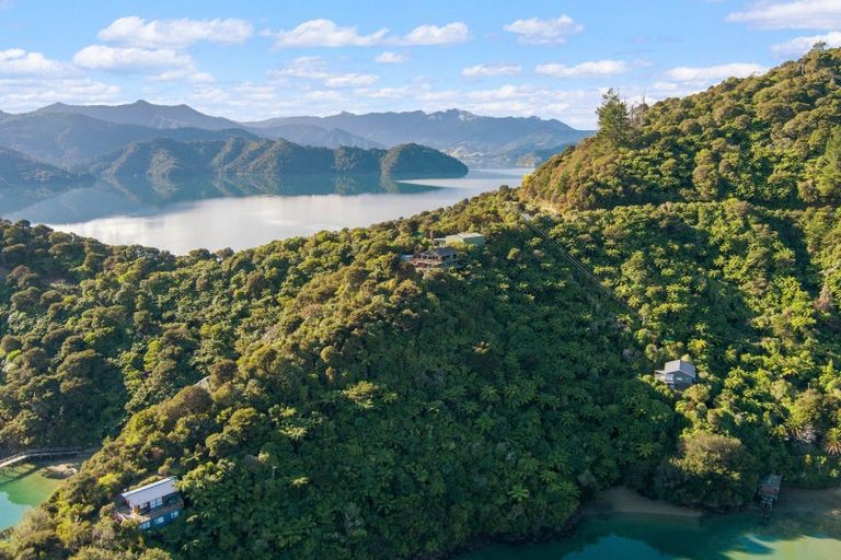 Photo of property in 2067 Kenepuru Road, Te Mahia, Picton, 7282