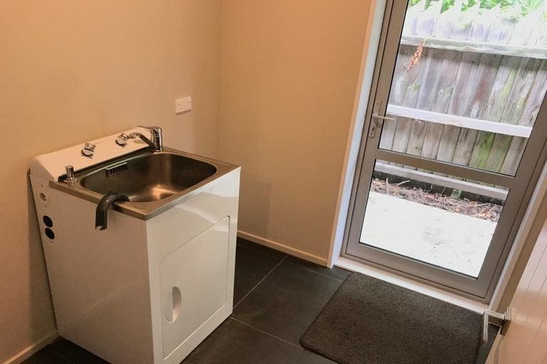 Photo of property in 107 Waimairi Road, Ilam, Christchurch, 8041