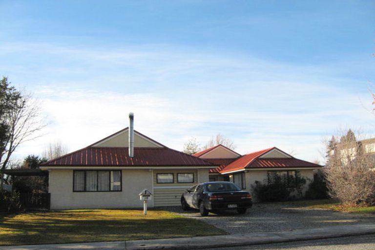 Photo of property in 26a Sargood Drive, Wanaka, 9305