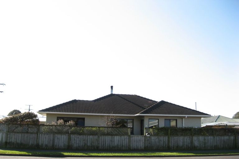 Photo of property in 37 Barriball Street, Fitzroy, New Plymouth, 4312