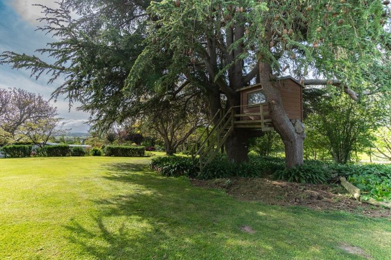 Photo of property in 8 Maungahina Road, Te Ore Ore, Masterton, 5886