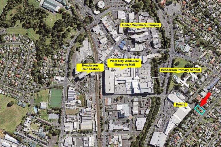 Photo of property in 13 Newington Road, Henderson, Auckland, 0612