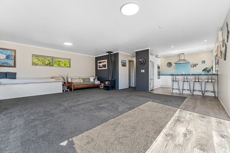 Photo of property in 397 Ruapuke Road, Raglan, 3296