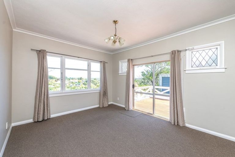 Photo of property in 48 Kent Road, Saint Johns Hill, Whanganui, 4501