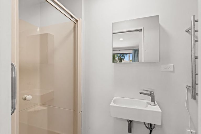 Photo of property in 64 Bevington Street, Avonhead, Christchurch, 8042