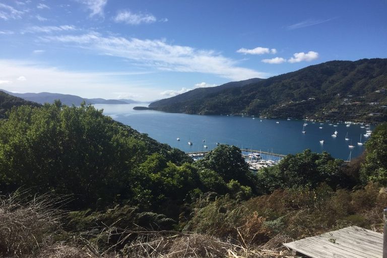Photo of property in 43 Marina Drive, Waikawa, Picton, 7220