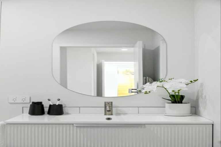 Photo of property in 21a Weraroa Road, Levin, 5510