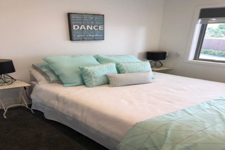 Photo of property in 2/40 Kowhai Road, Campbells Bay, Auckland, 0630