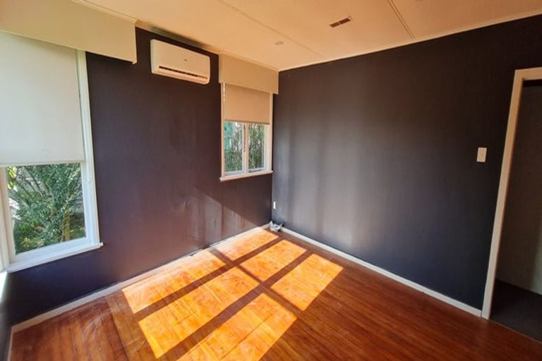 Photo of property in 43 Miranda Street, Avondale, Auckland, 0600