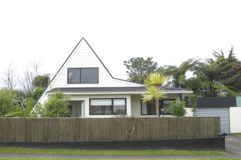 Photo of property in 2a La Salle Drive, Westown, New Plymouth, 4310