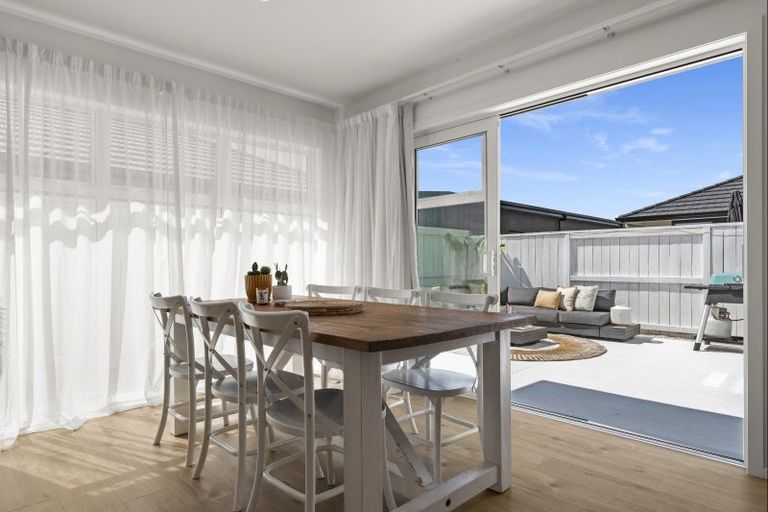 Photo of property in 4 Lorata Close, Papamoa Beach, Papamoa, 3118