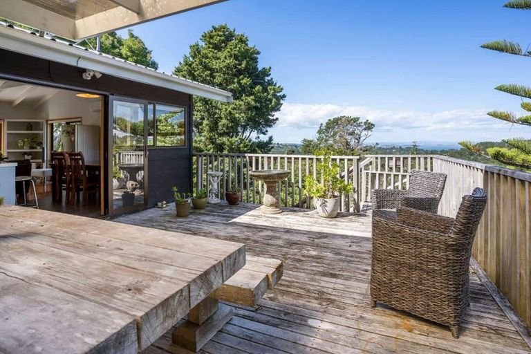 Photo of property in 448 Huia Road, Laingholm, Auckland, 0604
