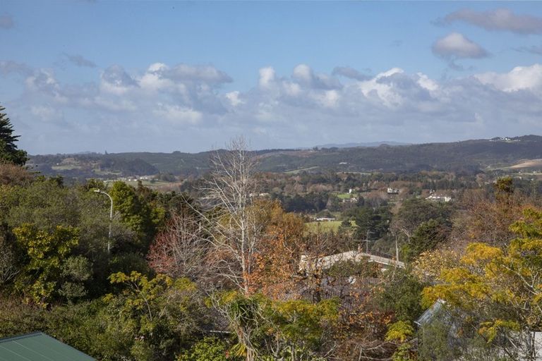 Photo of property in 151 Sandspit Road, Shelly Park, Auckland, 2014