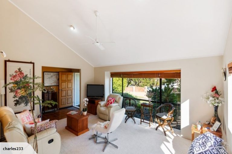 Photo of property in 24 Nicholas Road, Somerville, Auckland, 2014