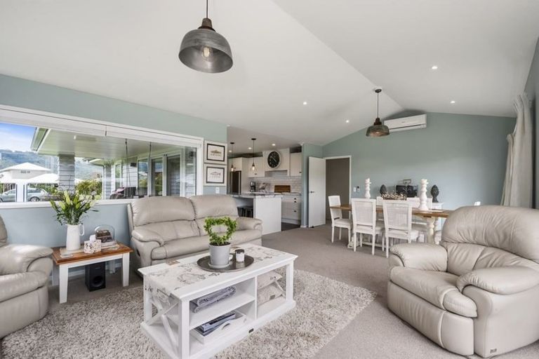Photo of property in 58 Montgomery Crescent, Kinloch, Taupo, 3377