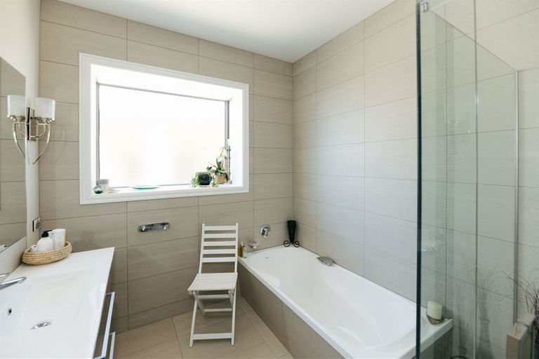 Photo of property in 14 Blue Stone Drive, Waiareka Junction, Oamaru, 9401