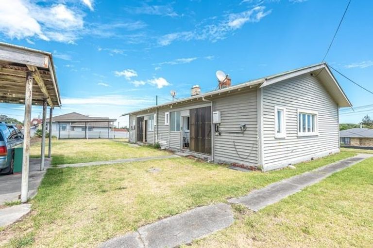 Photo of property in 34 Aotea Street, Castlecliff, Whanganui, 4501