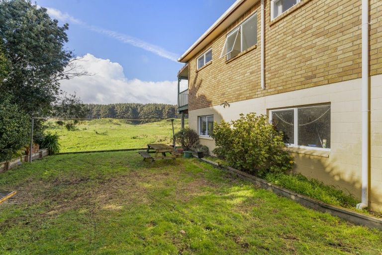 Photo of property in 72 Toi Street, Otaki Beach, Otaki, 5512