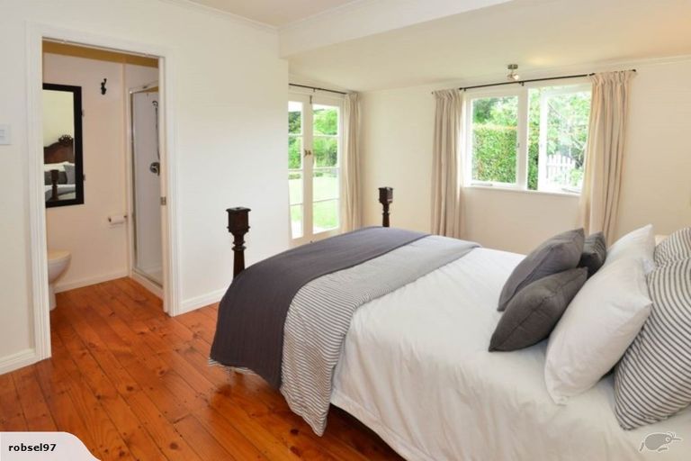 Photo of property in 56 Riverside Road, Orewa, 0931