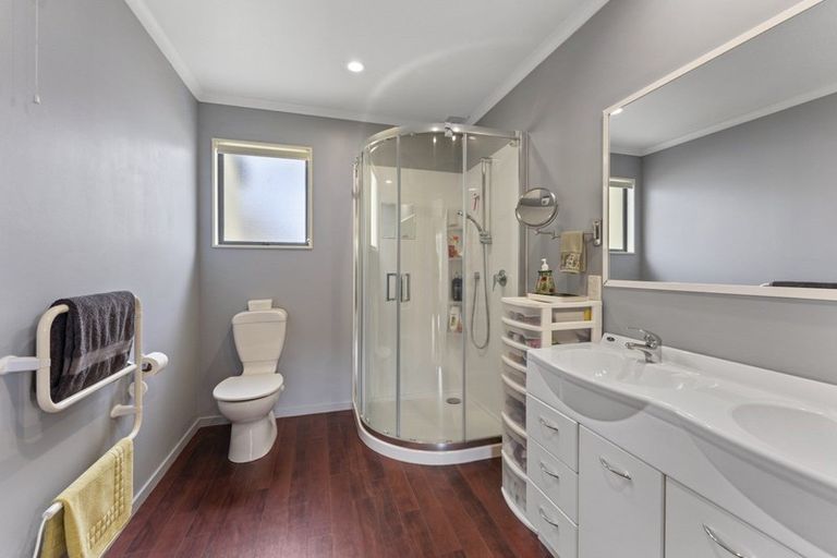 Photo of property in 3 Sapphire Grove, Birchville, Upper Hutt, 5018