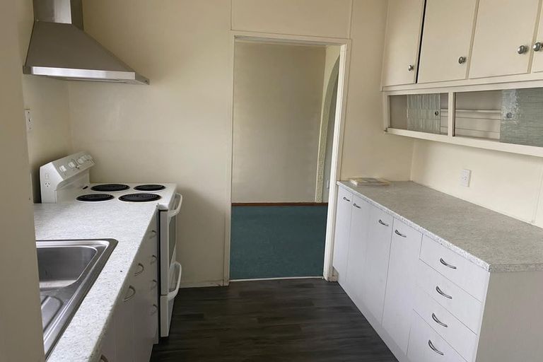 Photo of property in 2/10 Tuna Place, Manurewa, Auckland, 2102