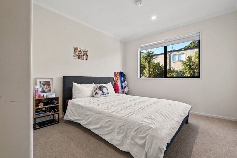 Photo of property in 69 Matairangi Avenue, Totara Heights, Auckland, 2105