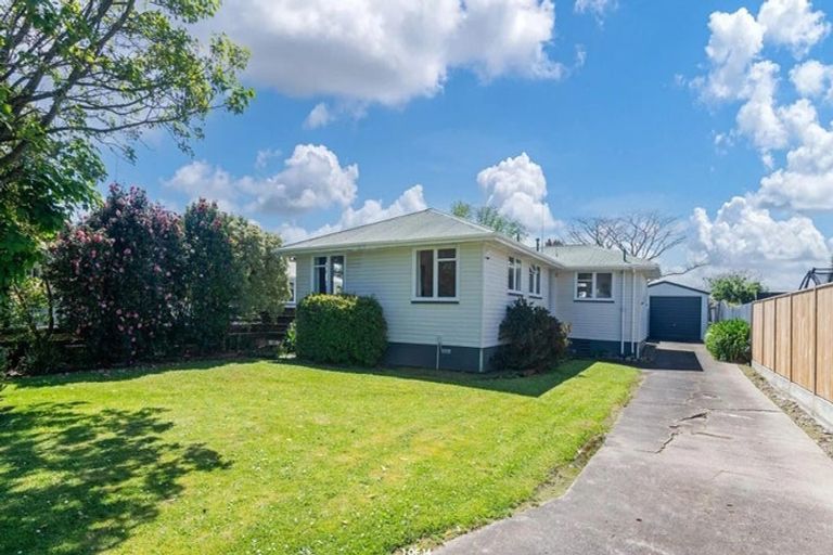 Photo of property in 30 Ashford Avenue, Hokowhitu, Palmerston North, 4410