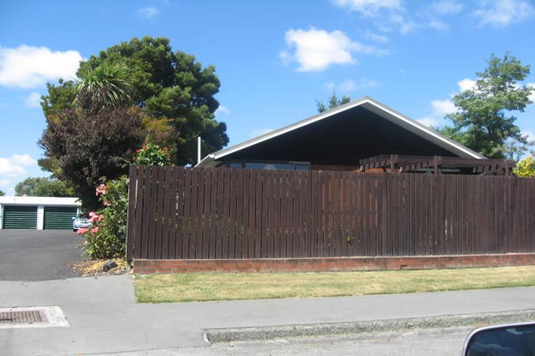 Photo of property in 2/12 Field Terrace, Upper Riccarton, Christchurch, 8041