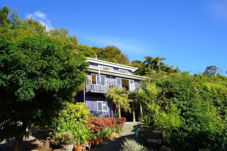 Photo of property in 69 Moenui Road, Havelock, Picton, 7281