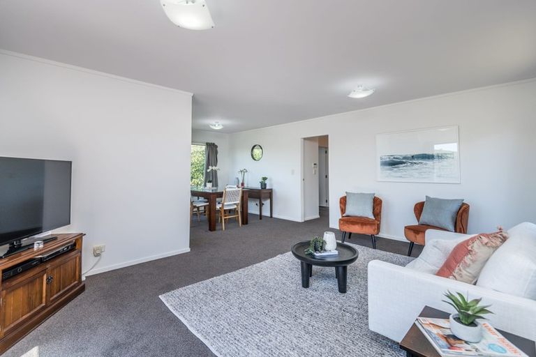 Photo of property in 4 Tobago Crescent, Grenada North, Wellington, 5028