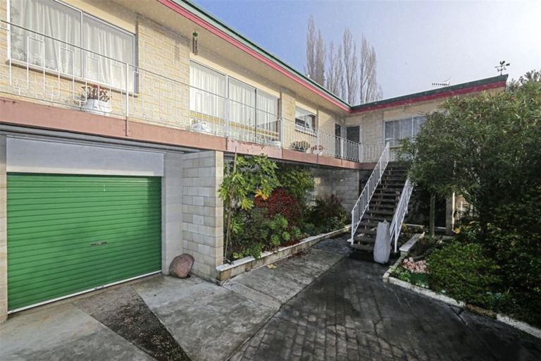 Photo of property in 72 Greenwood Road, Havelock North, 4130