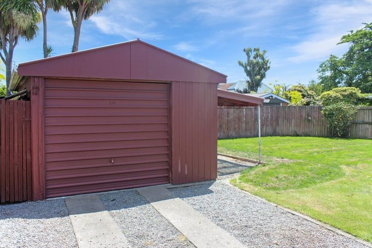 Photo of property in 13 Yardley Street, Avonhead, Christchurch, 8042