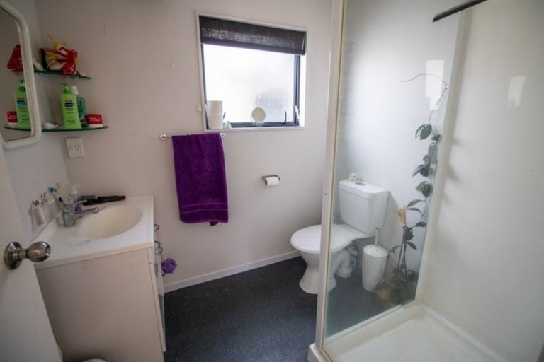 Photo of property in 21 Hennessy Street East, Foxton Beach, Foxton, 4815