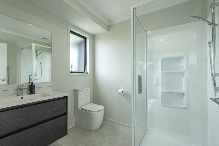 Photo of property in 1 Glenbervie Drive, Glenbervie, 0173