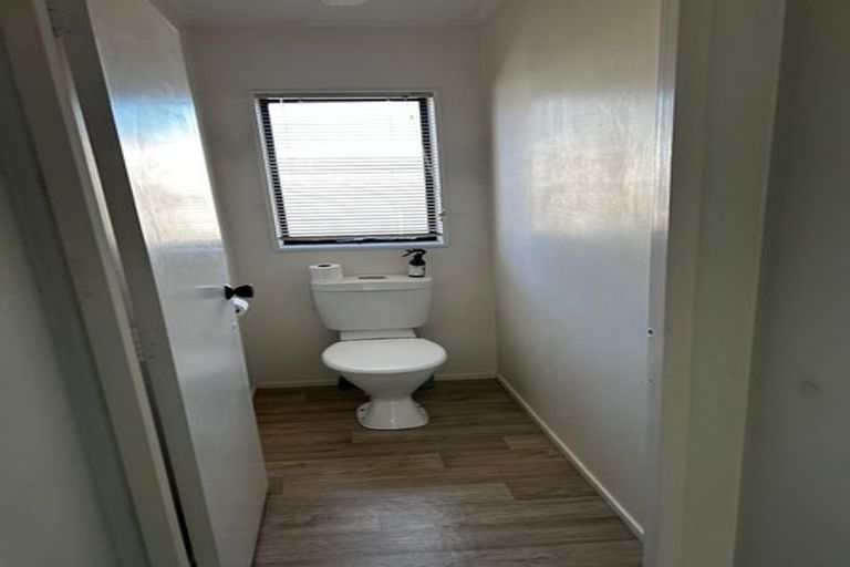 Photo of property in 5 Augustus Earle Place, Pukehangi, Rotorua, 3015