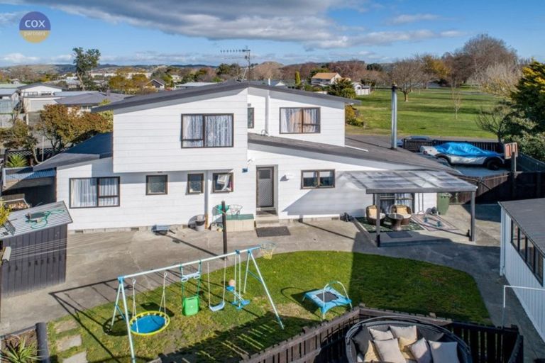 Photo of property in 4 Clement Place, Greenmeadows, Napier, 4112
