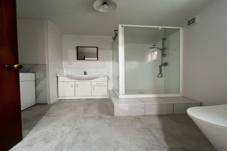 Photo of property in 78 Glencoe Road, Browns Bay, Auckland, 0630