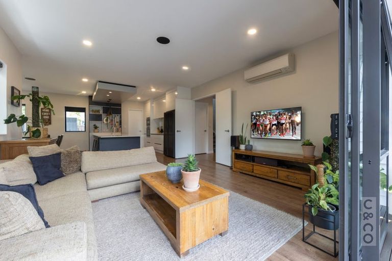 Photo of property in 1 Duchess Way, Riverhead, 0820