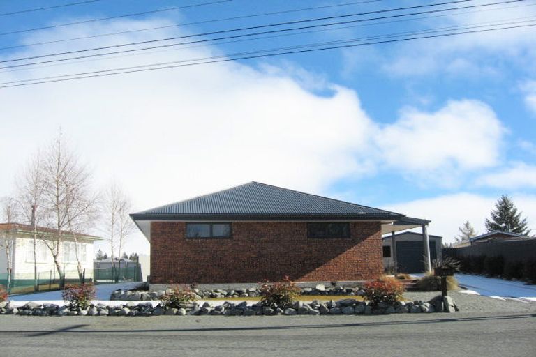 Photo of property in 214 Mackenzie Drive, Twizel, 7901