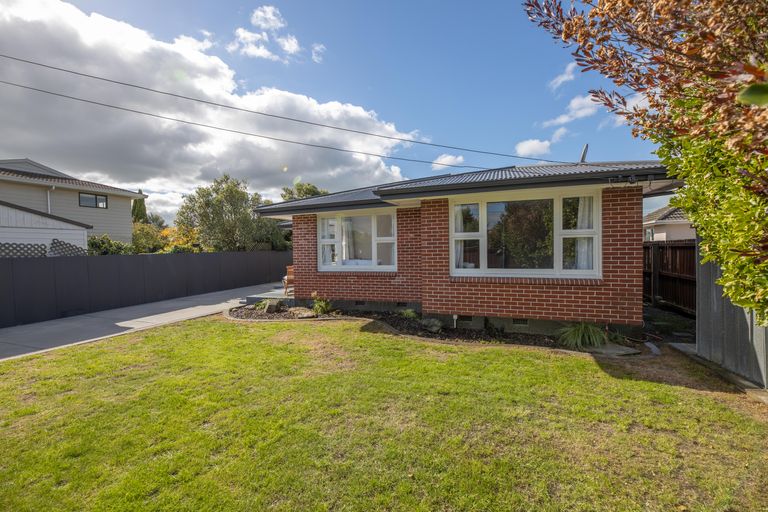 Photo of property in 20 Philpotts Road, Mairehau, Christchurch, 8052