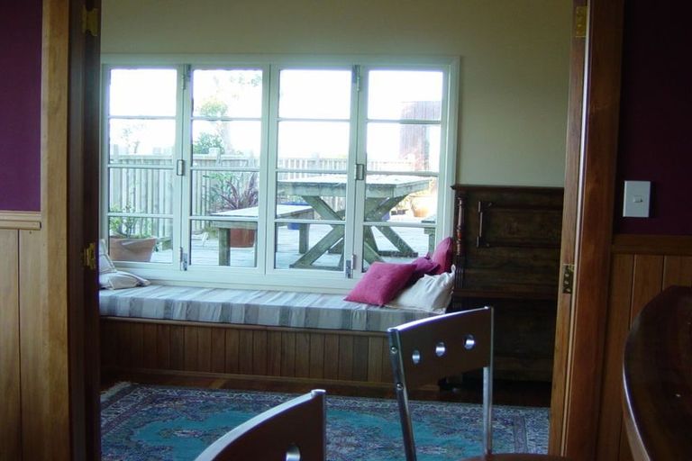 Photo of property in 114 Homebush Road, Khandallah, Wellington, 6035