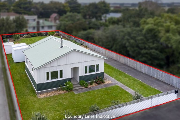 Photo of property in 1 Hayward Street, Featherston, 5710
