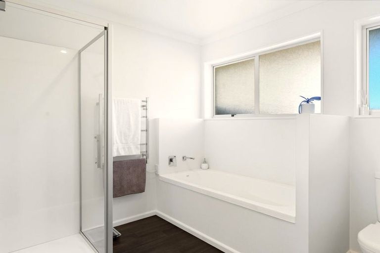 Photo of property in 6 Kennedys Bush Road, Halswell, Christchurch, 8025