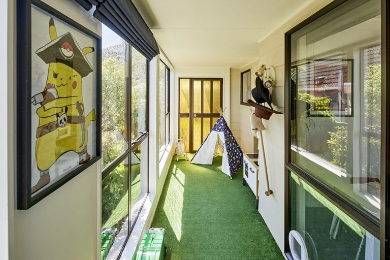 Photo of property in 108a Montgomery Avenue, Karori, Wellington, 6012