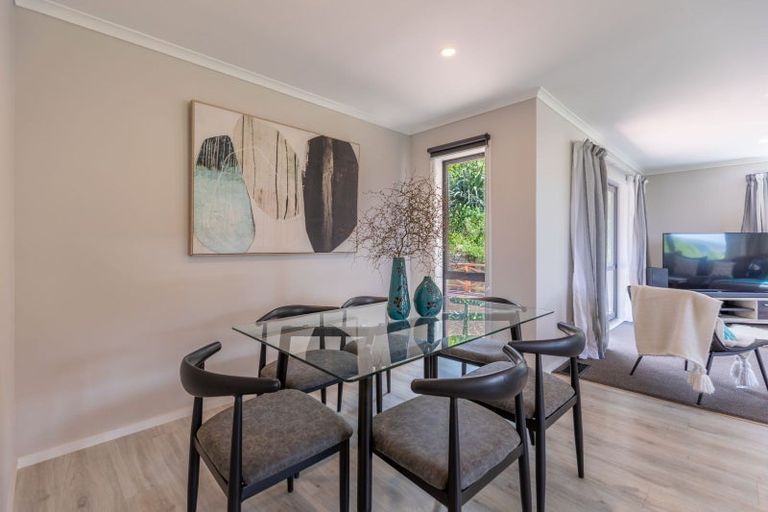 Photo of property in 5 Windsor Road, Waipawa, 4210