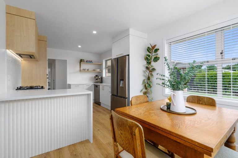 Photo of property in 8 Woodstock Crescent, Leamington, Cambridge, 3432