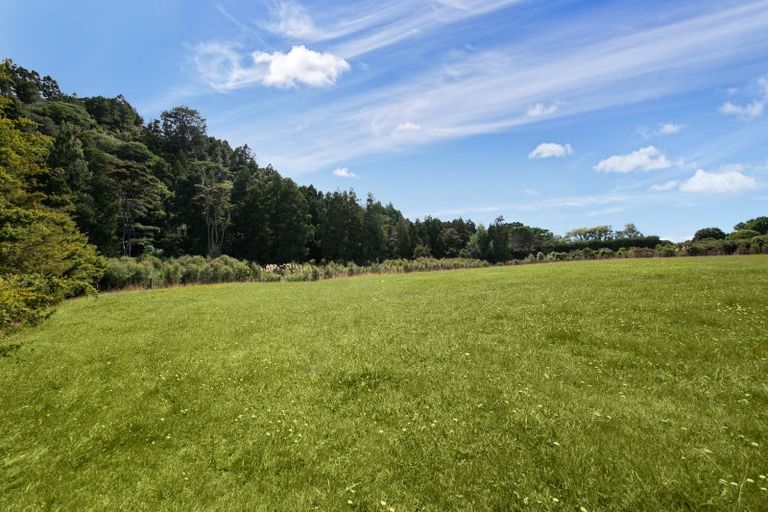 Photo of property in 30 Sunnyside Road, Coatesville, 0793