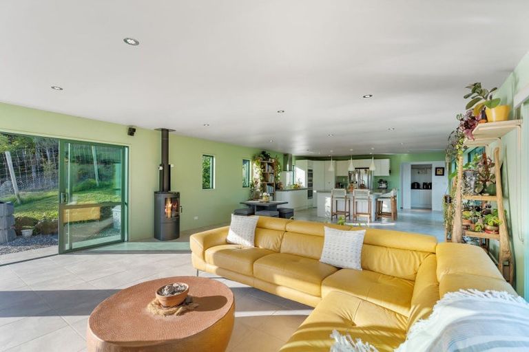 Photo of property in 1559 Pataua Road North, Pataua North, Whangarei, 0175